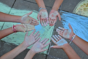 MALOVÁNÍ NA CHODNÍKU - SRPEN 2025